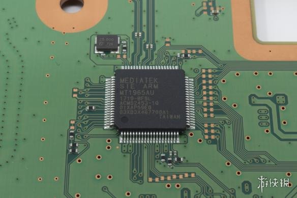 新型号PS4 Pro真机拆解 新旧差异究竟有多少?