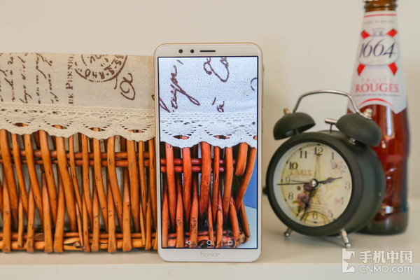 荣耀畅玩7X评测 千元全面屏旗舰独具一格|荣耀