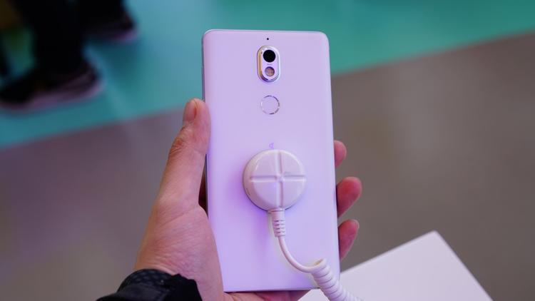 诺基亚在中国发布一款新手机,又说主打设计不