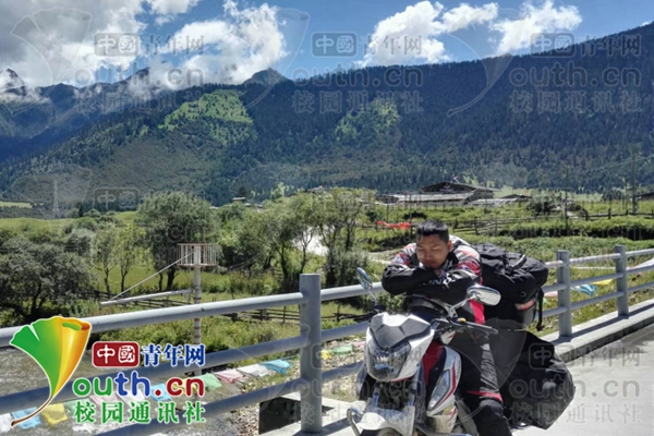 江东在路上。