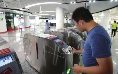 【好方便】上海手机扫码也能进出地铁站了?最