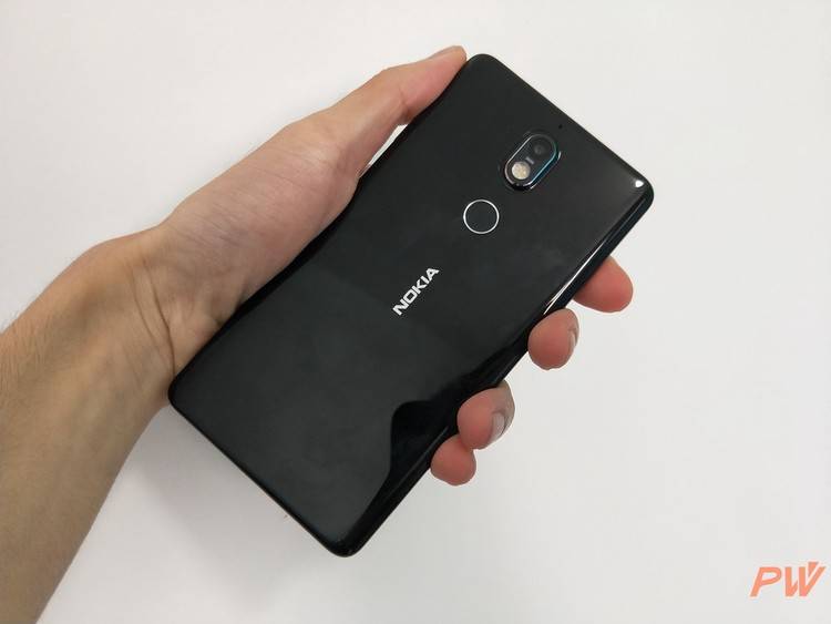 Nokia 7 上手:设计和价格都进了一大步|Nokia|智