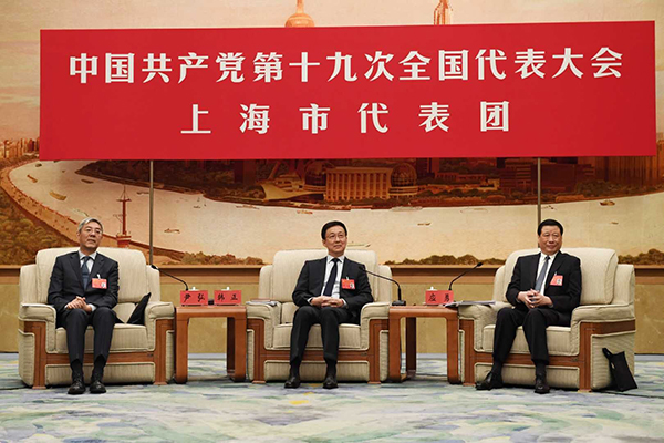 10月19日下战书,中国共产党第十九次天下代表大会上海市代表团在人民大礼堂上海厅举行全团集会。陈正宝 刘歆 图