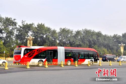 能源18米纯电动公交车在北京上线运营|中证内