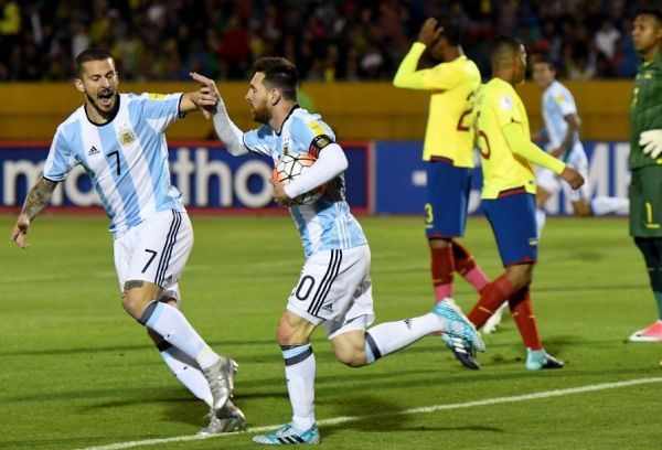 你知道吗?熊抱梅西的阿根廷足协主席曾是垃圾