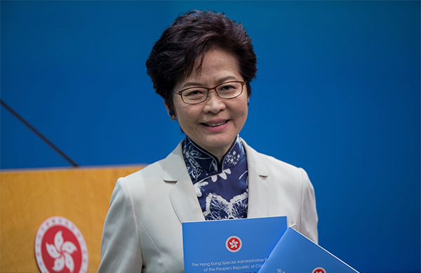 2017年10月11日，中国香港，香港特区行政长官林郑月娥在特区立法会发表上任后首份施政报告。 东方IC 图