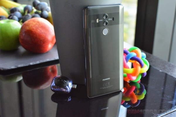 余承东:华为明年推出折叠手机 誓超苹果三星