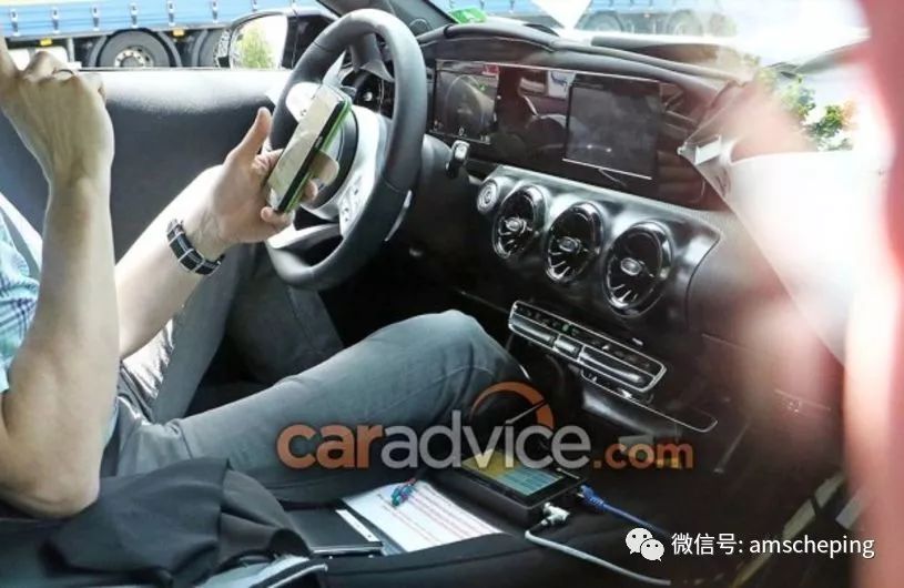 奔驰全新A级颠覆式设计曝光!