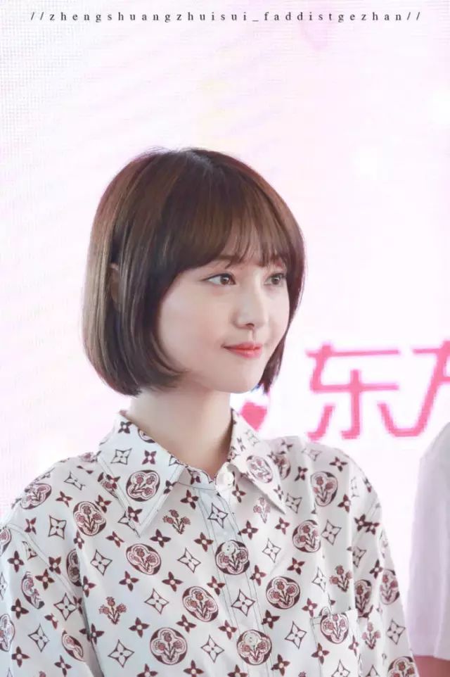 齐刘海学生头 这款发型超适合学生党的,元气满满萝莉感十足.