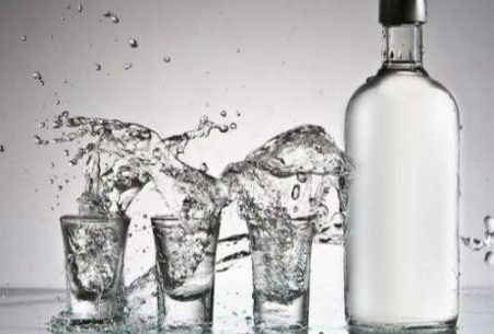 洋河股份最新消息:次高端龙头全国化,消费升级