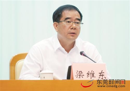 乔雨董事长_董事长办公室图片(3)