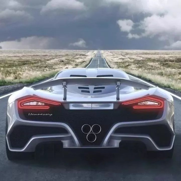 Venom F5：不要跟我玩极速，即便是布加迪Chiron都不是我对手！