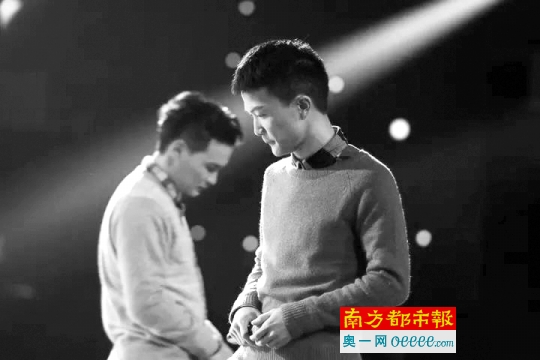 他是嗓音独特的周深,他唱过《大鱼》、《欢颜