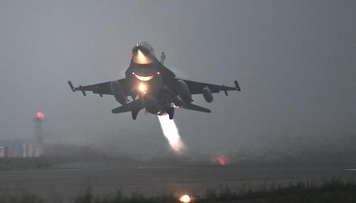 KF-16战斗机。(图片来源:韩联社)