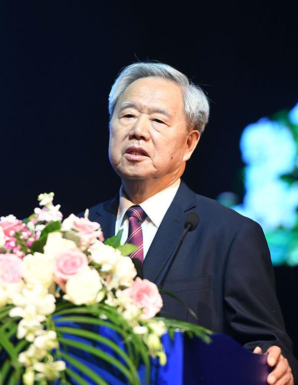 原铁道部部长、中国工程院院士傅志寰作主旨演讲。 东方IC 图