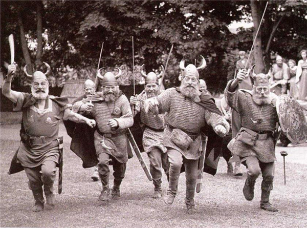 士,维京海盗的形象是如何洗白的|罗斯|修道院|冰岛