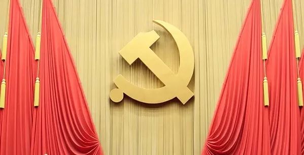 直播:新一届中央政治局常委同中外记者见面