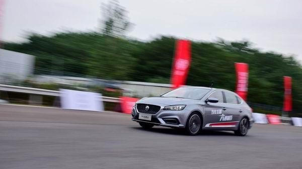 试驾|名爵6手动性能版:重回英伦运动风争做国