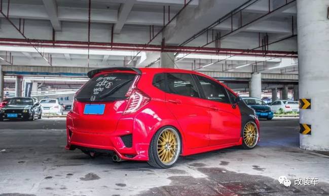 老妈把GK5换成了CVT,仍然阻挡不了他把飞度改装成