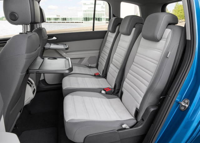 【奇葩】为了能省20元的过路费,他花15万买了台MPV,还是合资的