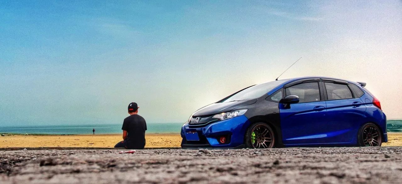 老妈把GK5换成了CVT,仍然阻挡不了他把飞度改装成