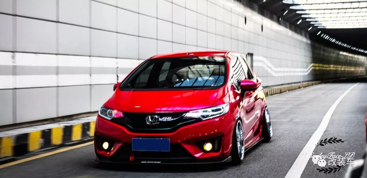 老妈把GK5换成了CVT,仍然阻挡不了他把飞度改装成