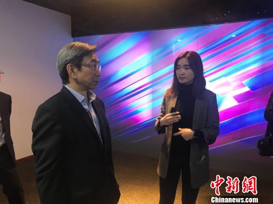 黄华跃谈成都精神:享受生活 拼命工作|科技公司