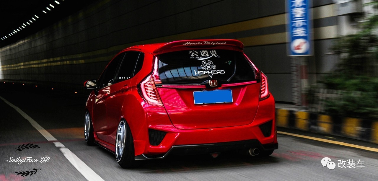 老妈把GK5换成了CVT,仍然阻挡不了他把飞度改装成