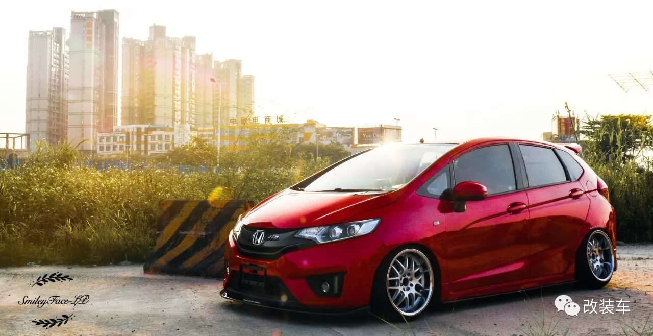 老妈把GK5换成了CVT,仍然阻挡不了他把飞度改装成