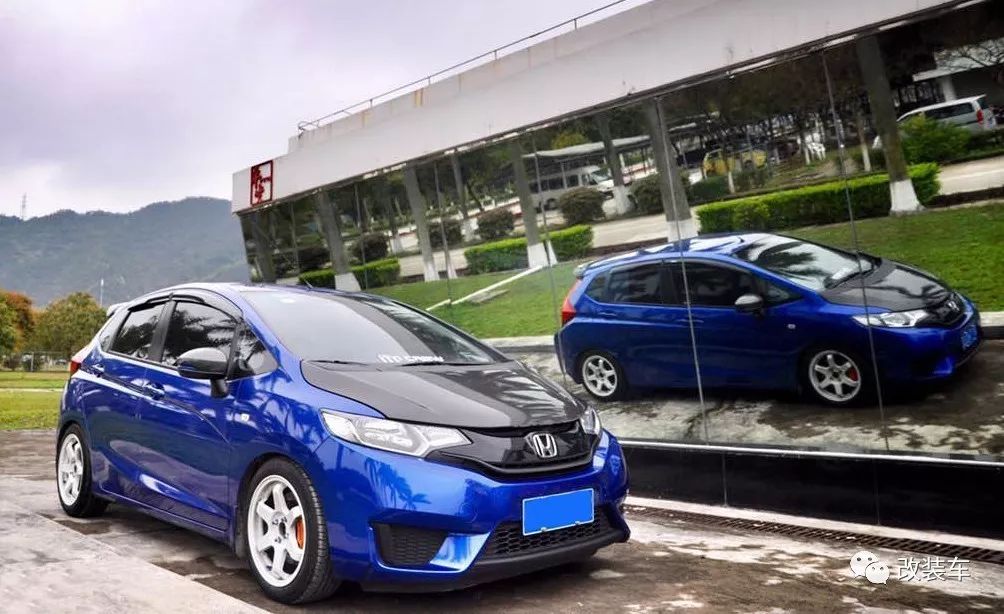 老妈把GK5换成了CVT,仍然阻挡不了他把飞度改装成