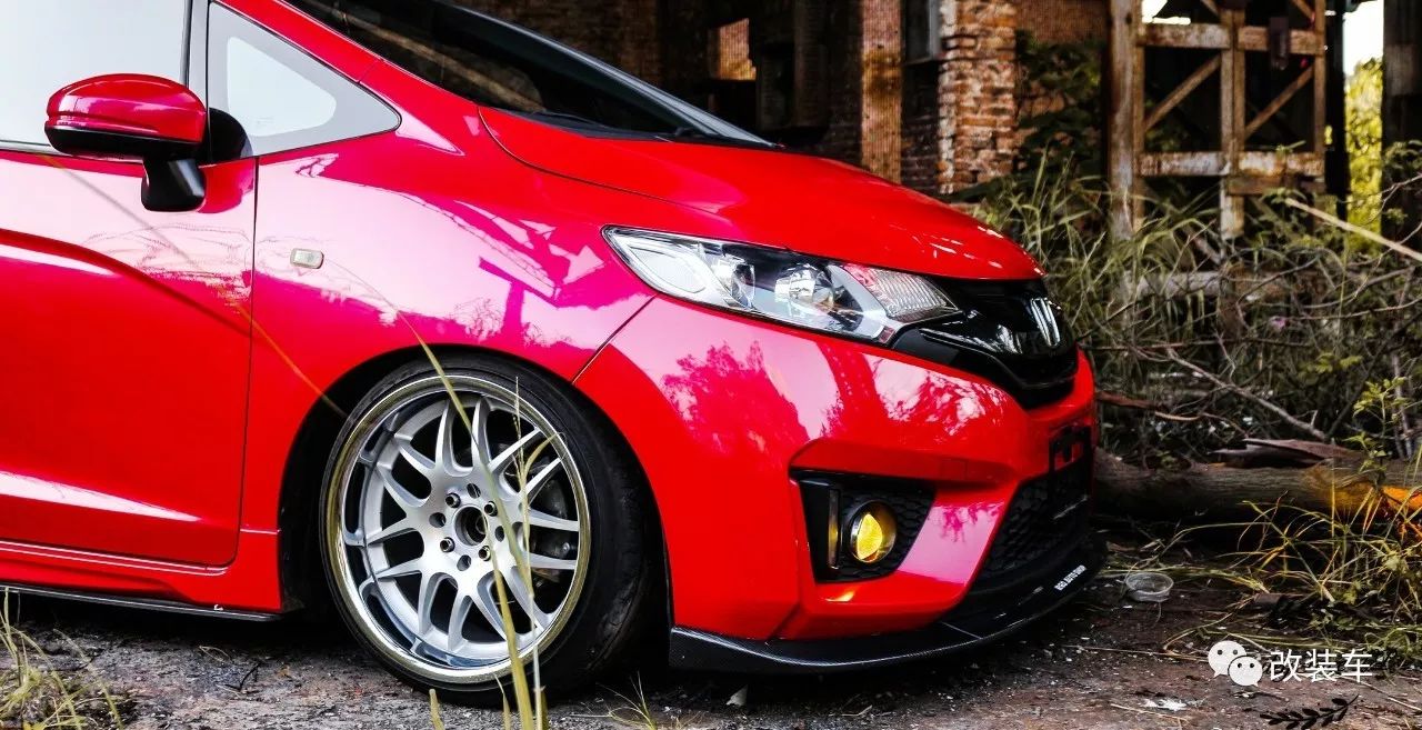 老妈把GK5换成了CVT,仍然阻挡不了他把飞度改装成