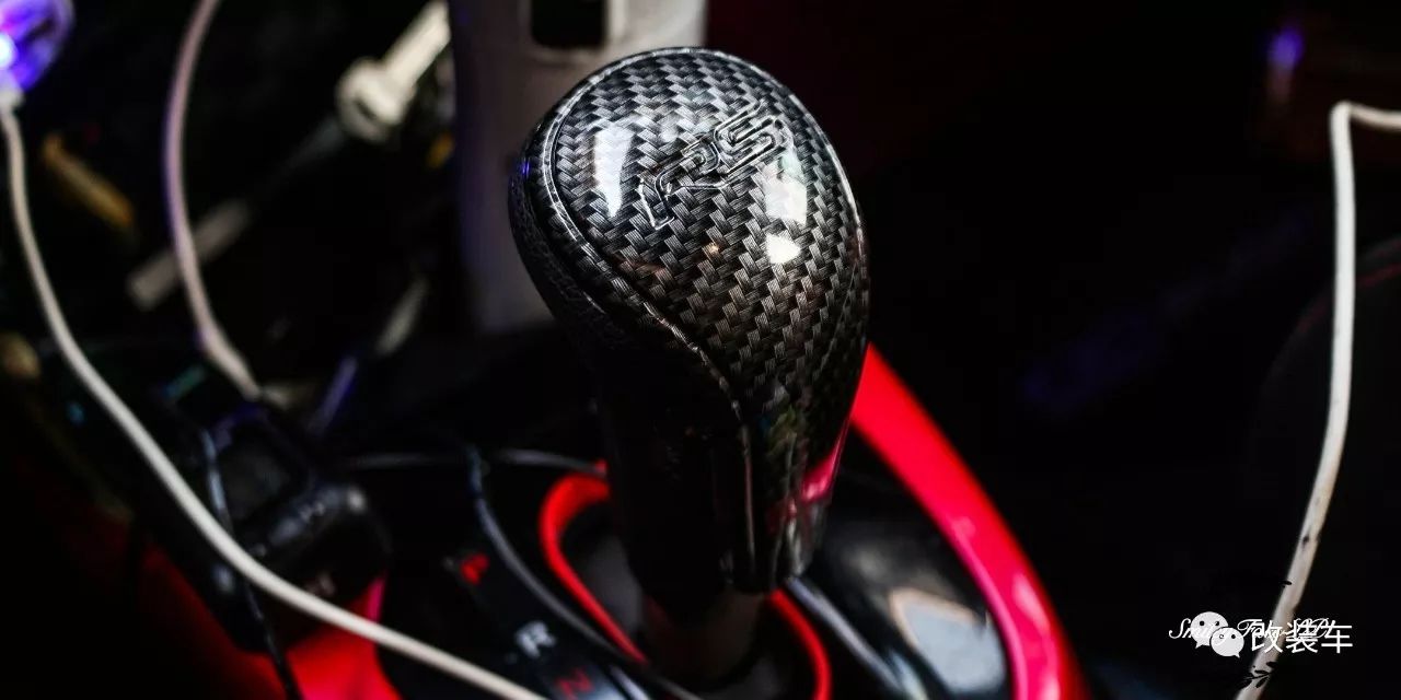 老妈把GK5换成了CVT,仍然阻挡不了他把飞度改装成