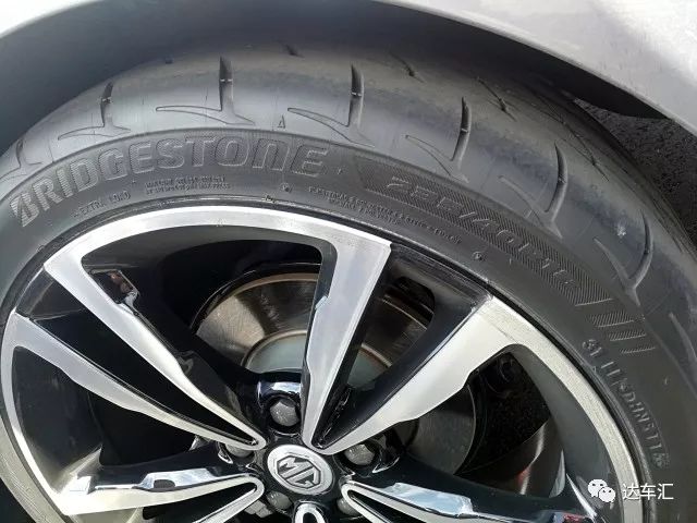 那天我被一台名爵6切2挡干掉了,追了一路都没看见车尾灯