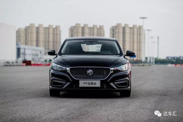 那天我被一台名爵6切2挡干掉了,追了一路都没看见车尾灯