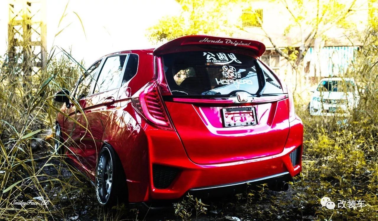 老妈把GK5换成了CVT,仍然阻挡不了他把飞度改装成