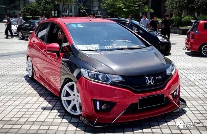 老妈把GK5换成了CVT,仍然阻挡不了他把飞度改装成