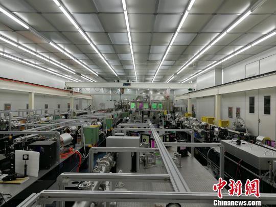 上海成功实现10拍瓦超强超短激光放大输出|中