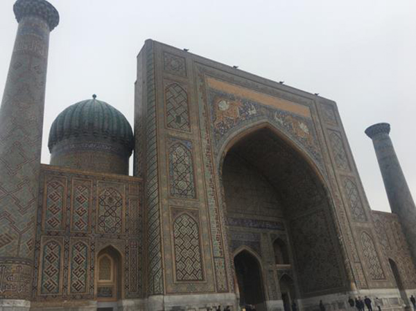 记者观察丨白金之国一场巨变悄然发生,邻国商