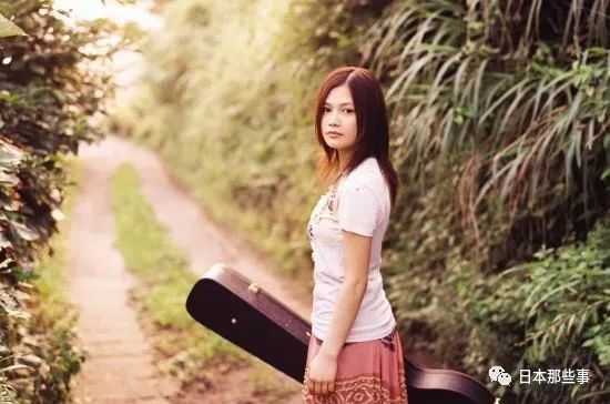 女歌手yui閃婚又閃離獲兒子撫養權開始新生活 娛樂頻道 新浪網 北美