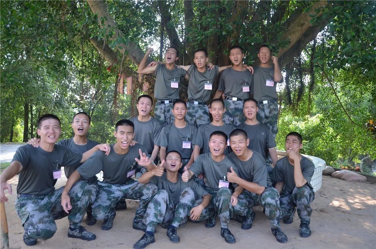 除了训练，新兵们还在干什么?