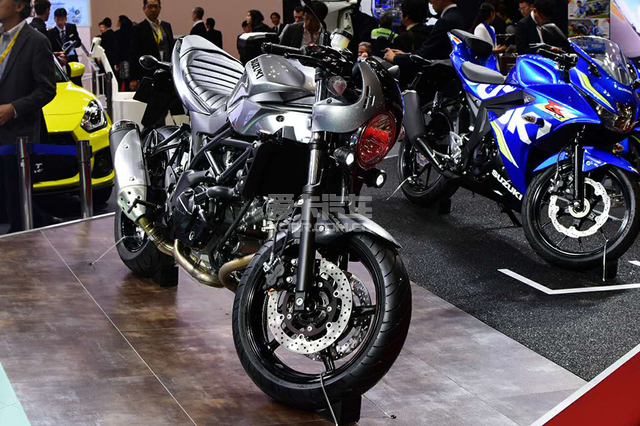 2017东京车展 铃木展台复古新车SV650X