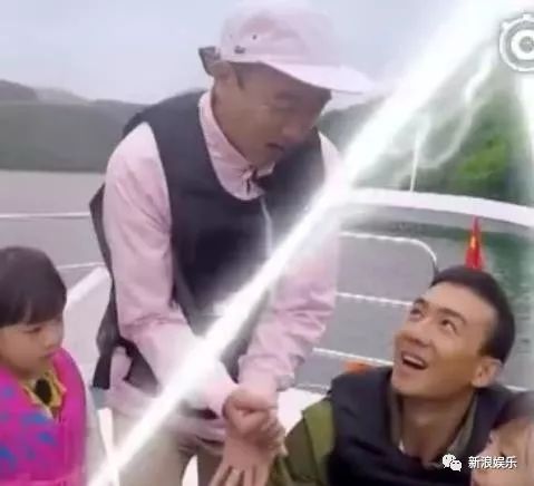陈小春的大型双标现场,他是真控制不住女儿奴的灵魂...
