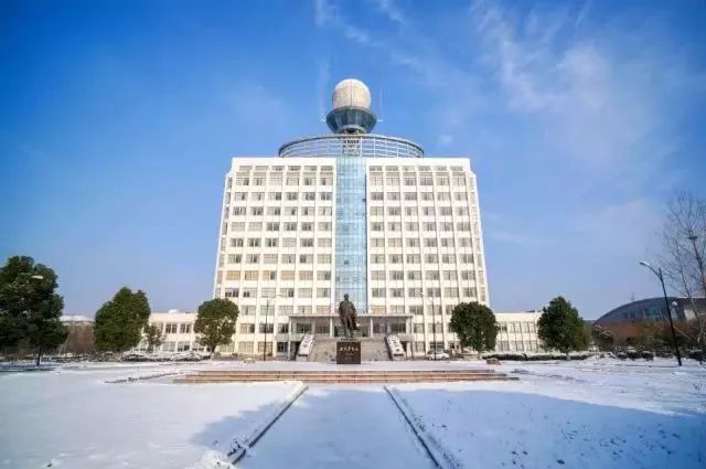 最新!2018南京13所大学毕业平均薪酬排行榜出