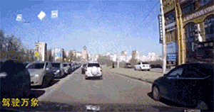 开车不礼让行人扣分罚款,那行人随意横穿马路闯红灯呢?