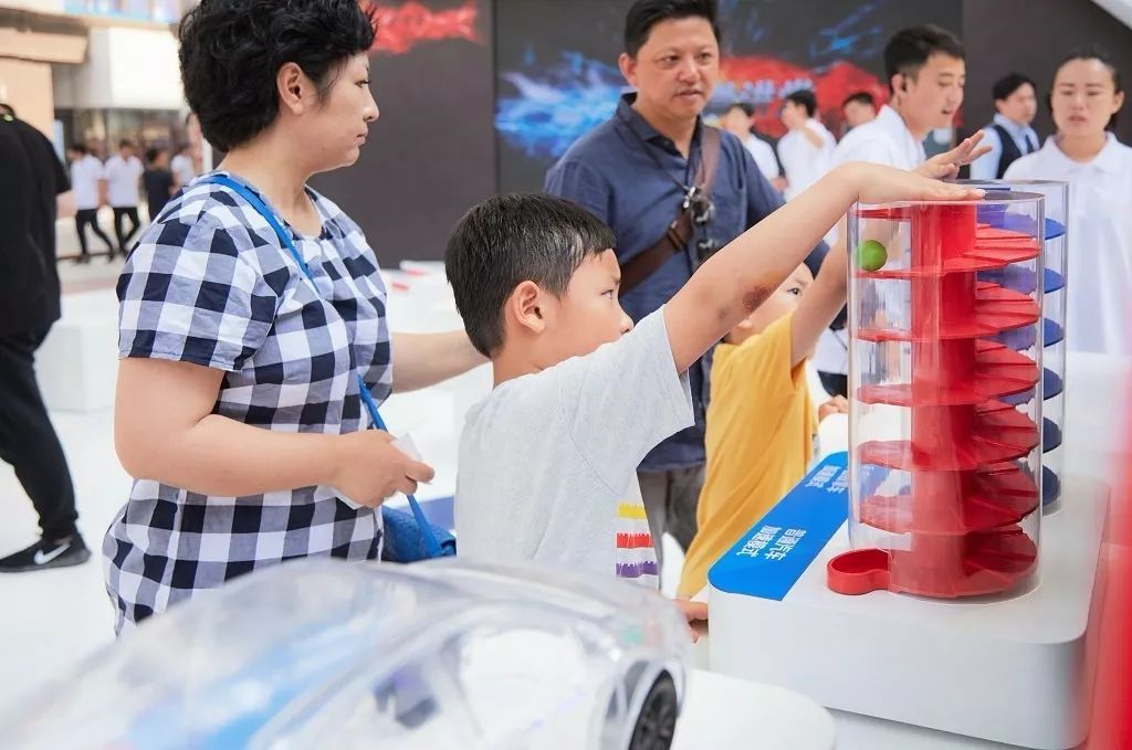 丰田“双”骄,尽“擎”驰骋!