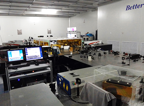 上海超强超短激光实验装置研制工作取得重大突