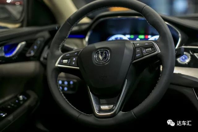 在轿车市场正面与合资品牌抗衡,长安睿骋CC亮相