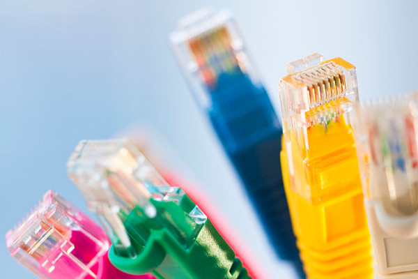 被劈了才作数?雷雨天到底要不要拔插头?|插座