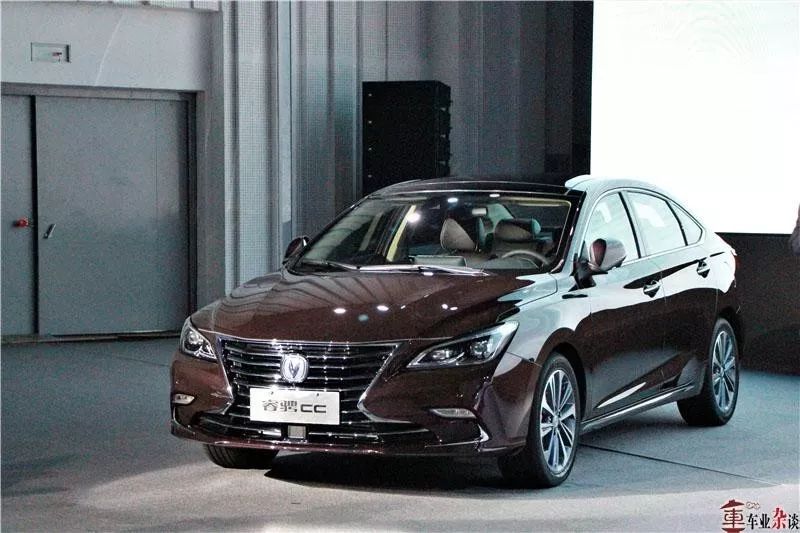 好车如友，一面之缘不够；认识睿骋CC，你得深入一点｜车业杂谈