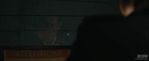 《请出示证件》真人电影终极预告 边检员的道